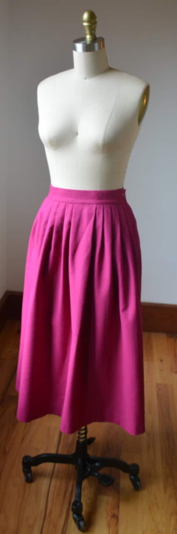 80’s Irish Made Bright Pink Pleated Skirt With Po… - image 2
