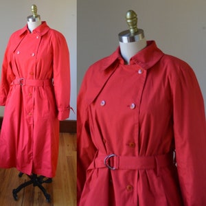 1980’s Vintage Faded Red lined Trench Coat By London Fog Size Medium 8/10, Vintage Red Trench Coat With Removable Lining Size 8/10 Petite