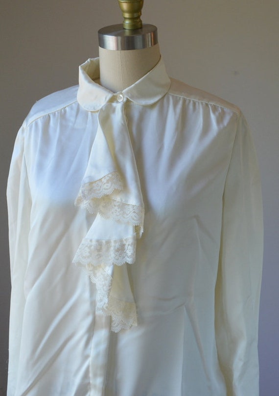 Vintage Bundle Of Three Button Down Dress Blouses… - image 8