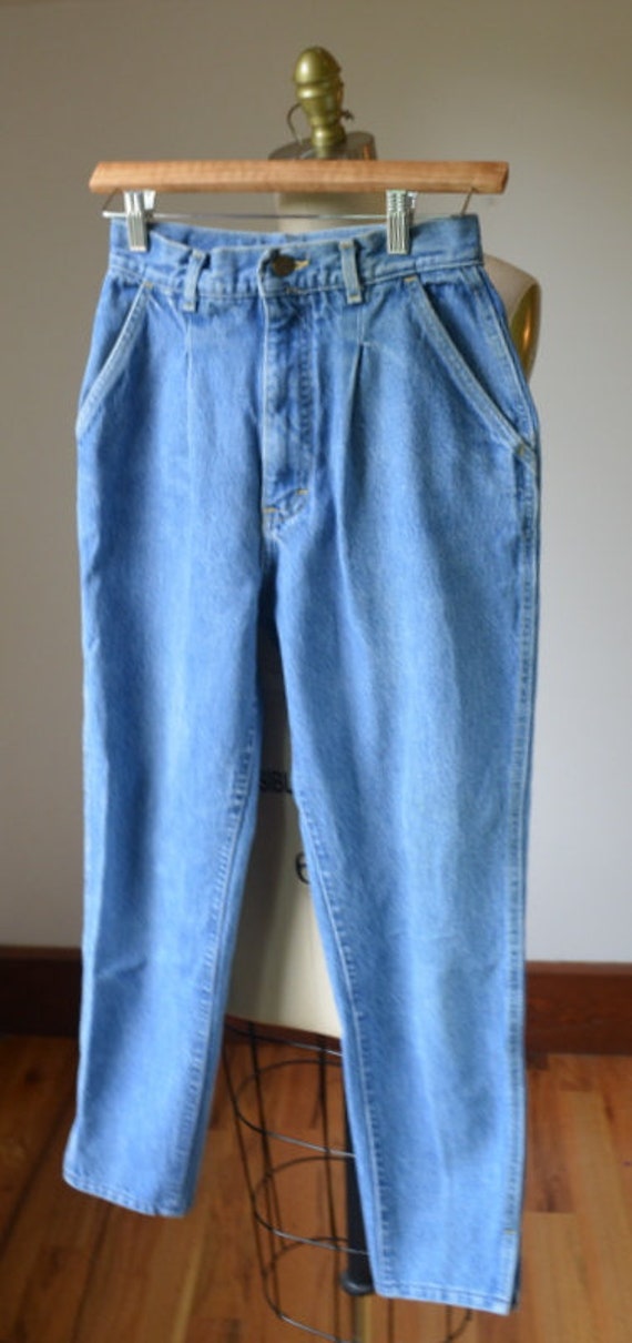80’s High Waist Pleated Denim Jeans By Lee Waist … - image 2