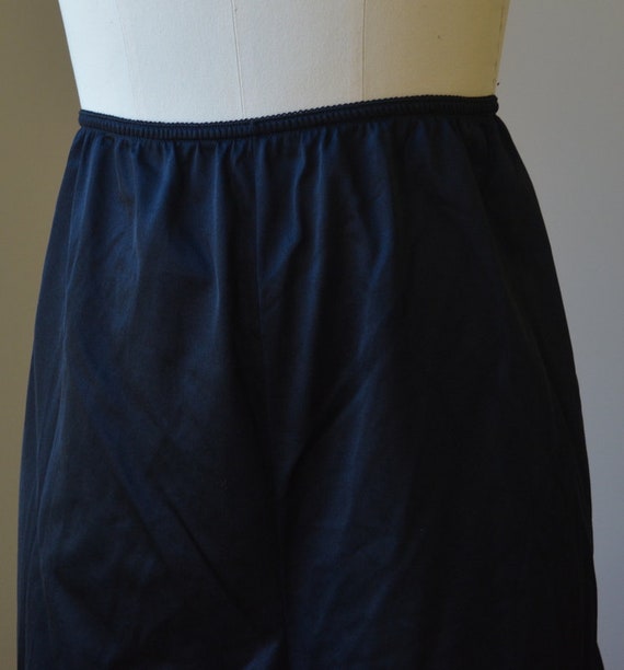 Vintage Black Lace Nylon Tap Panties Size XXL - image 2