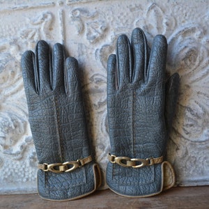 Vintage Sherpa Lined Gray Faux Fur Gloves Size Small image 7