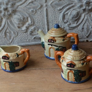Vintage Porzellan Teekanne, Milchkännchen und Zuckerdose, Vintage fünf Stück Set Teekanne, Milchkännchen und Zuckerdose