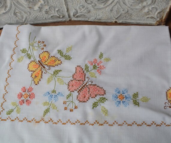 ヴィンテージ　テーブルクロス　刺繍　刺し子 刺繍テーブルクロス | iichi 日々の暮らしを心地よくするハンドメイド