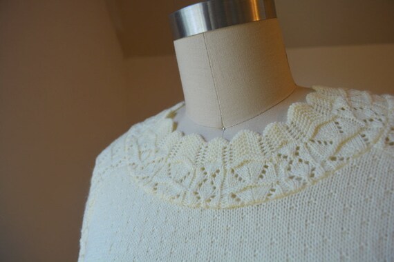 Vintage Pale Yellow Short Sleeve Knit Sweater Siz… - image 4