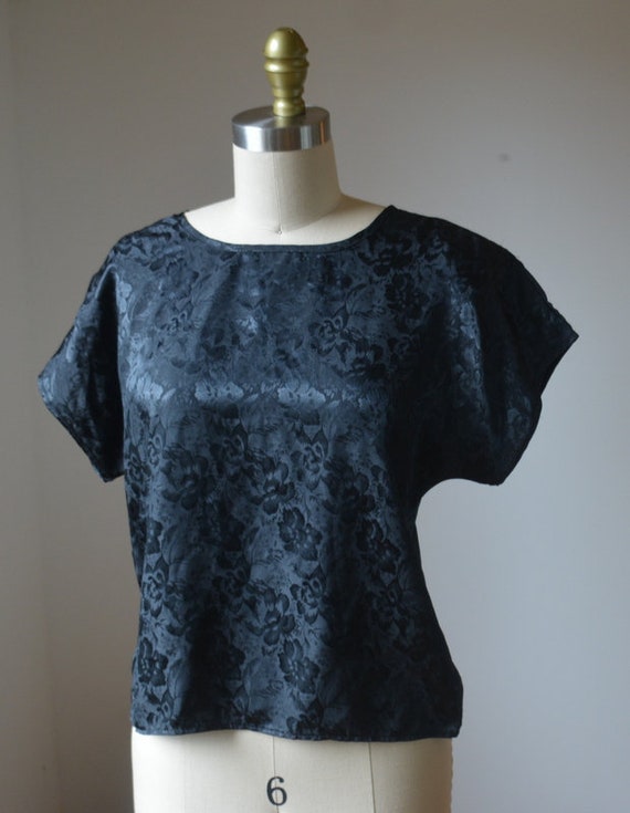 Vintage Black Floral Shell Top Blouse By Habits S… - image 2