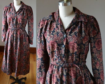 1980's Soft Floral Blouson Dress Size Medium, Vintage Soft Floral Neutral Brown Blouson Dress Size Medium With Pockets