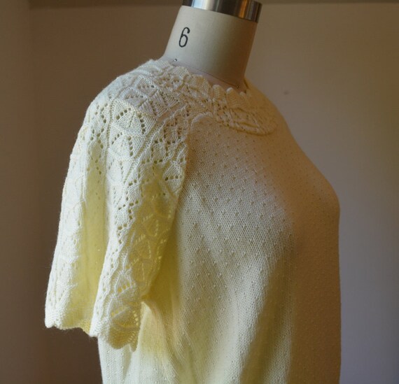 Vintage Pale Yellow Short Sleeve Knit Sweater Siz… - image 5