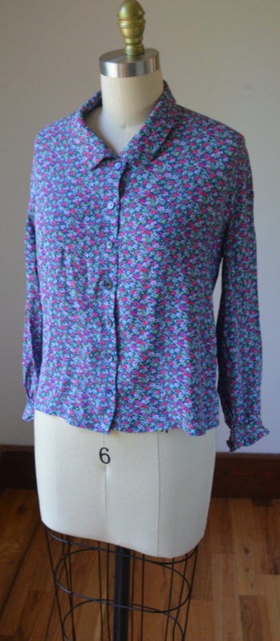 Vintage Bundle Of Three Button Down Dress Blouses… - image 2