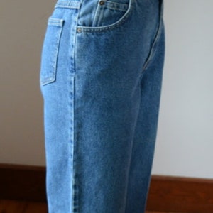 1980's High Waisted Tapered Denim Jeans By Brittania Women's Size 26/29, Vintage Tapered High Waisted Denim Jeans Women's Size 8/10 image 5