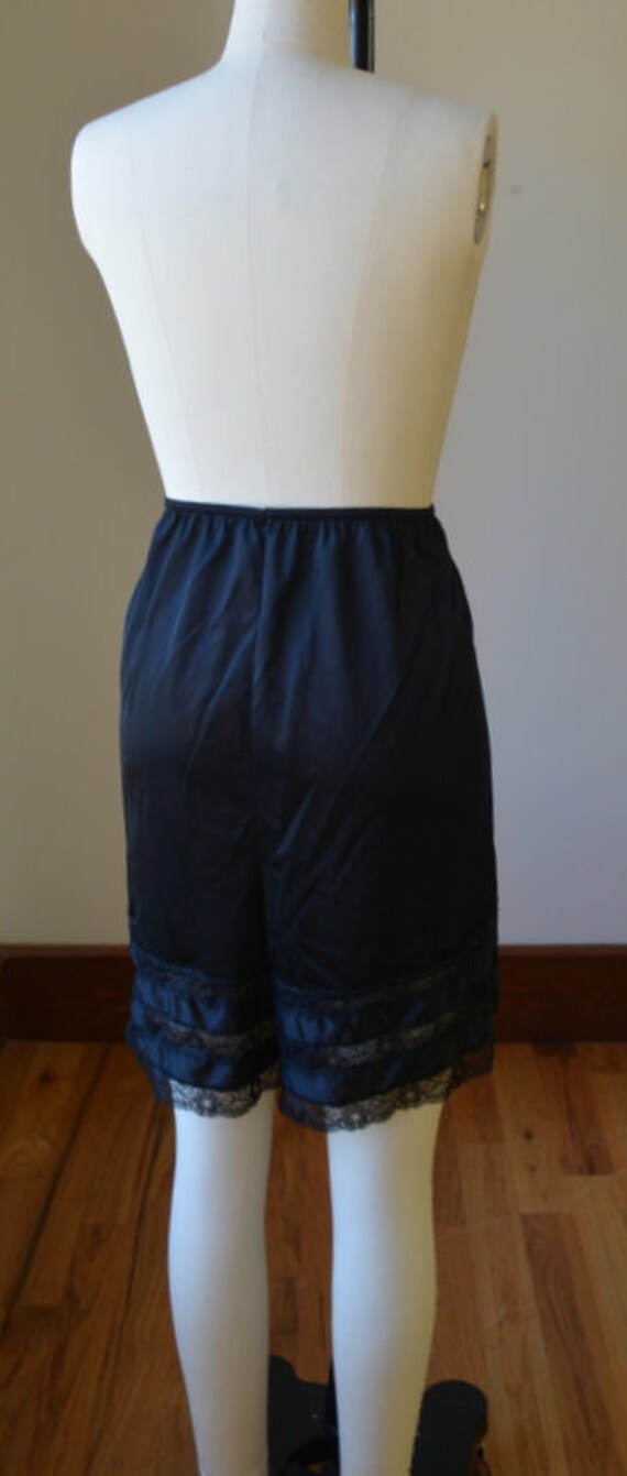 Vintage Black Lace Nylon Tap Panties Size XXL - image 7