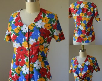 1980's Vintage Red Floral Short Sleeve Shirt Size Extra Small