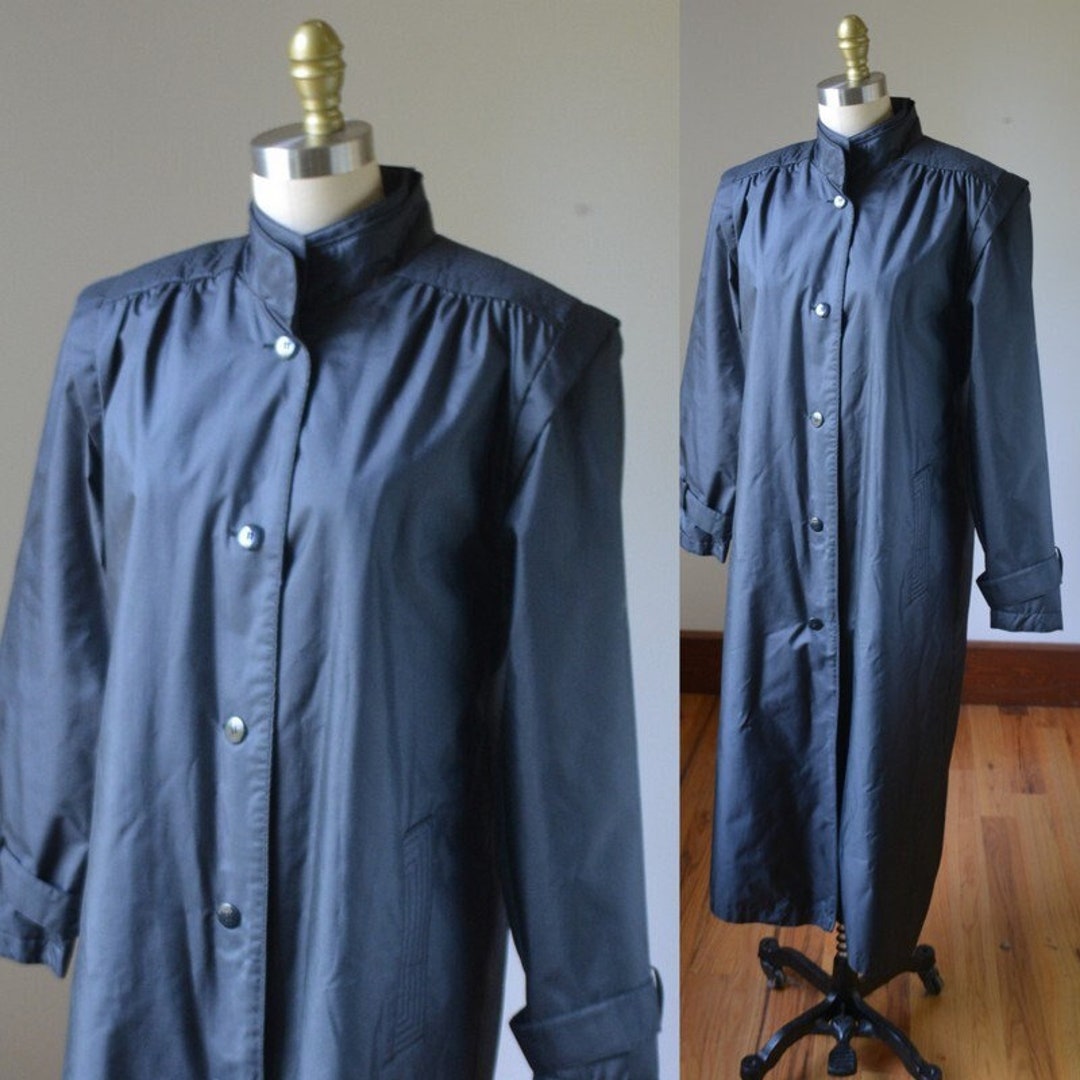 Vintage Black Oversized All Weather Nylon Trench Coat Size