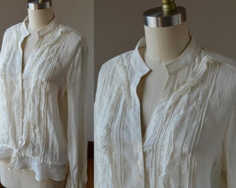 90's Vintage Cream Lace Blouse With Waist Tie Size Medium