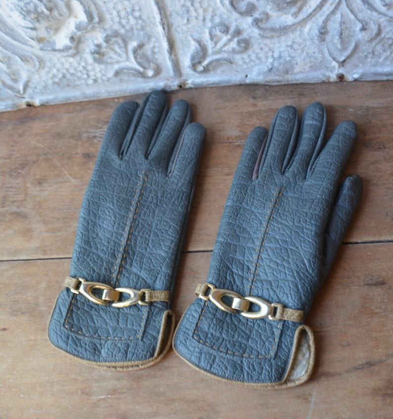 Vintage Sherpa Lined Gray Faux Fur Gloves Size Small image 1