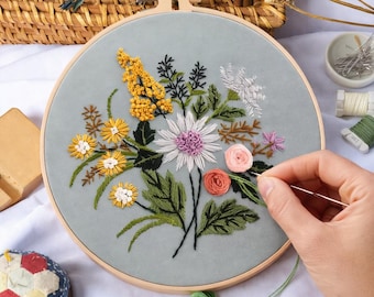 Floral Bouquet Embroidery Kit – Botanical Flower Hoop DIY – Beginner Friendly Hand Embroidery Kit