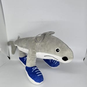 Tralalero Tralala Shark-knuffel met sneakers, Italiaans Brainrot Meme Toy