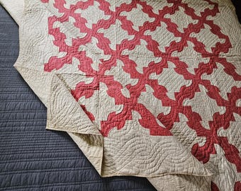 Colcha antigua de patchwork con el diseño "Camino del Borracho" de la década de 1880.