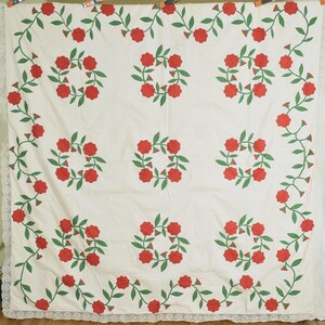Livfullt vintage 1850-tals röd och grön presidentkransapplikation antik quilt