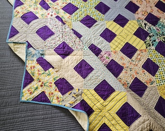 Colorful Vintage 40's "Old Italian Block" Antique Quilt ~Nice Lattice Design