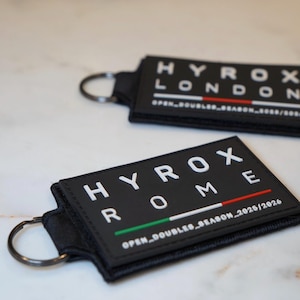 Porte-clés écusson HYROX