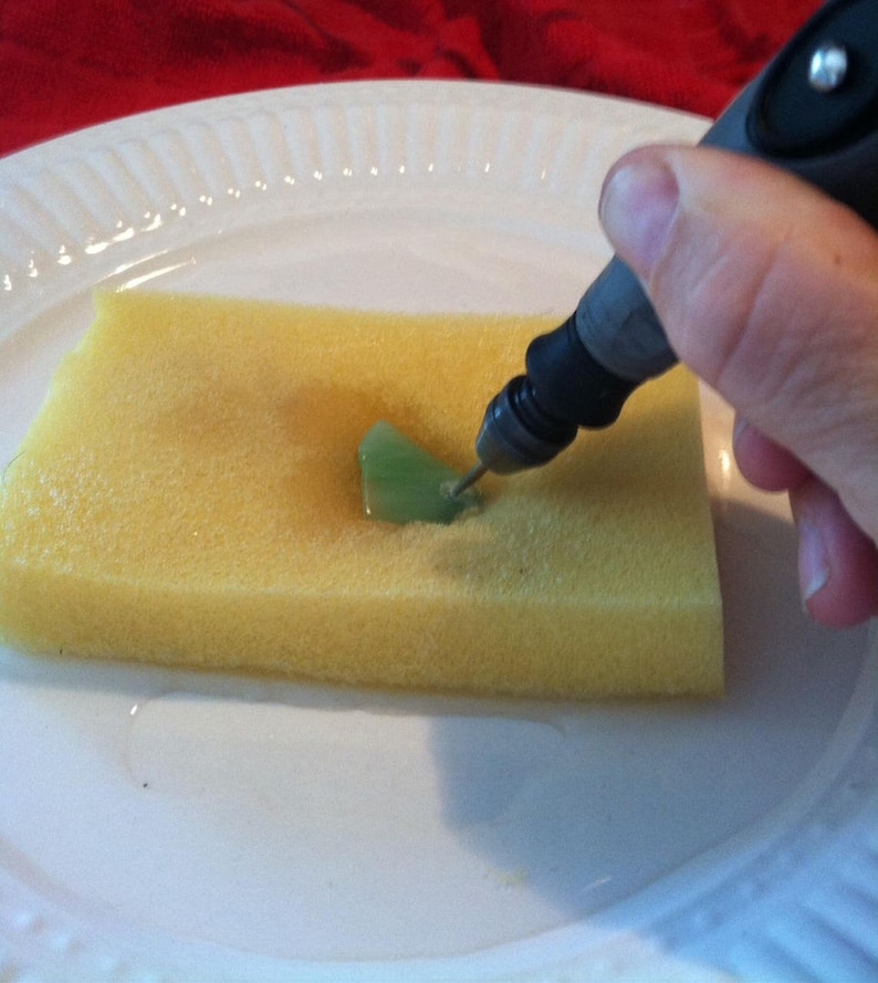 Using diamond drill bits and a dremel tool to drill holes in beach glass