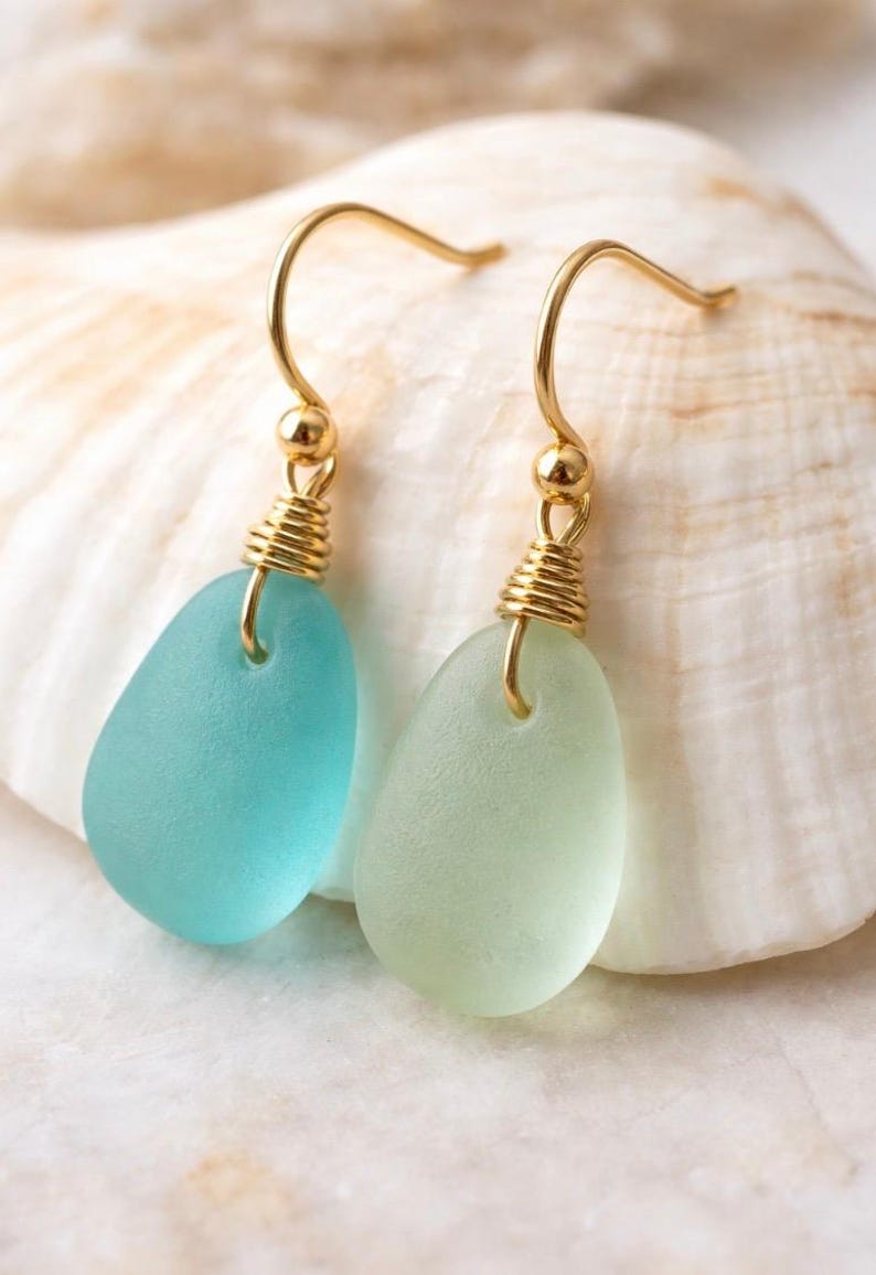 Use diamond coated drill bits and your Dremel tool to make drilled sea glass earrings.