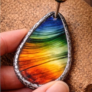 Using a Dremel tool and diamond drill bit to drill stained glass and make jewelry