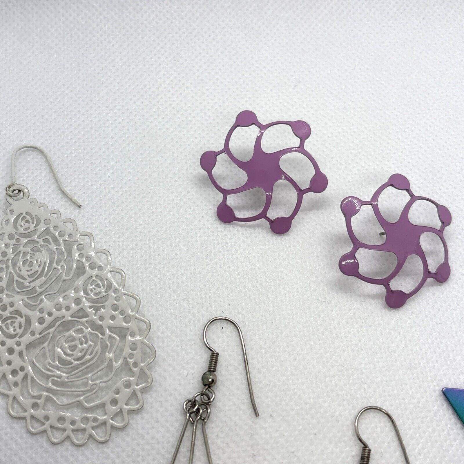 Boucles D'oreilles Percées Vintage Années 80 - Argenté Et Strass Violet Rivière