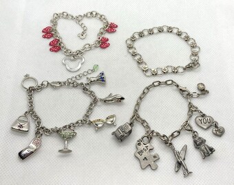 Lote vintage de 4 pulseras plateadas con dijes de flores de Minnie de Disney, moda Y2K