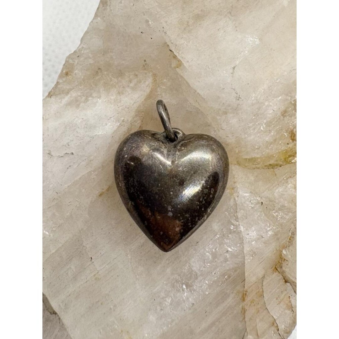 Vintage Sterling Silver Puffy Heart Charm Pendant Love Token 1.93g ...