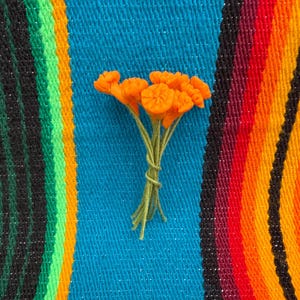 Mini Flor Cempasúchil para las Ofrendas, Dia de los Muertos Ramo, Marigold Flower Bouquet, Springtime Miniature Flowers, Flores Miniaturas