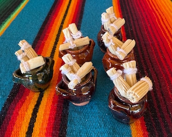 Accesorio del Día de Muertos en Miniatura, Día de Muertos Olla de Tamales, Ollita de Arcilla Glaseada, Decoración de Tamale de Configuración del Altar, Comida, Comidita Defunto