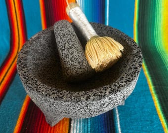 8 Inch Molcajete de Piedra Negra, Mortar and Pestle from Volcanic Stone