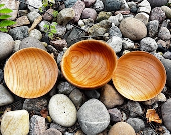 Handgedrechseltes Kirsch Holz Schalen Set | Handgemachte 3-teilige Holzschalen-Sammlung | Lebensmittelsichere handwerkliche Schüsseln | Rustikales Bauernhaus Dekor | Geschenk für Hom