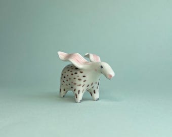 Ceramic aardvark ring holder / totem