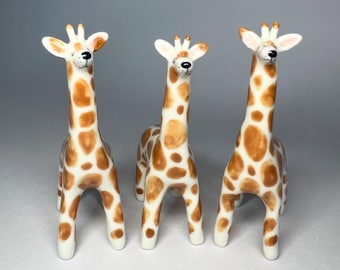 Ceramic giraffe ring holder totem