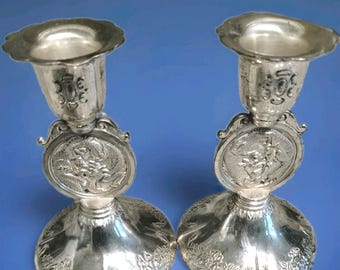 Vintage sällsynta ockuperade Japan silverpläterade drakemedaljong ljusstakar par