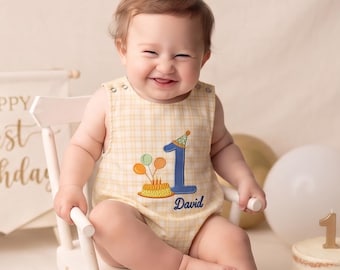 Gepersonaliseerde bubble romper eerste verjaardag, geborduurd nummer één sunsuit, geruite outfit voor peuters, cake-smashset, babyshowercadeau, aandenken