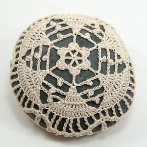 Crochet Stone Pattern, DIY, Lace Stone Cover Pattern, Crochet Rock Pattern, Spring Frost, Beach house decor, Tabletop decor, bol element