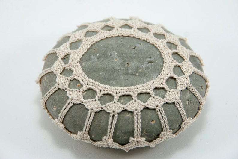 Crochet Stone Pattern, DIY, Lace Stone Cover Pattern, Crochet Rock Pattern, SeaStar, Beach house decor, Tabletop decor, bowl element image 3