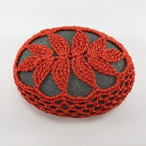 Crochet Stone Pattern, DIY, Lace Stone Cover Pattern, DIY, Crochet Rock Pattern, Leaves, Beach house decor, Tabletop decor, bowl element image 4