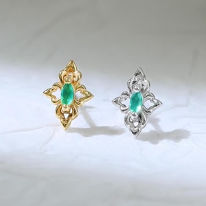 Grön krysoprasblommig platt baksida örhänge | Sterlingsilver markis ädelsten utan gänga | Blombrosk Helix Conch Lob örhänge