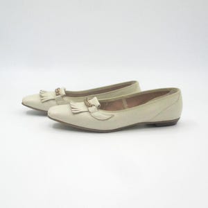 Vintage 60s Edith Henry Cream Flats 7M