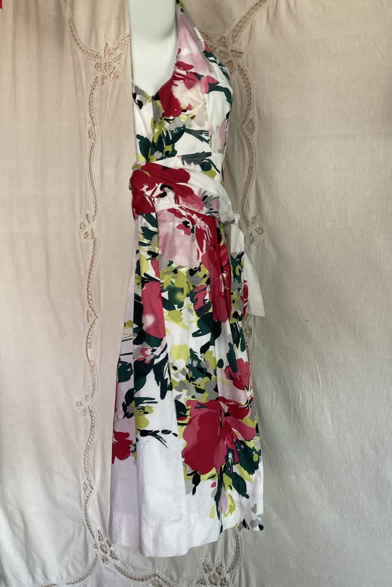 Vintage Couture Summer White Red Floral Party Dress, Elegant Socialite Romance Sleeveless High Waist Cotton Sundress Rose Watercolor Lined image 7