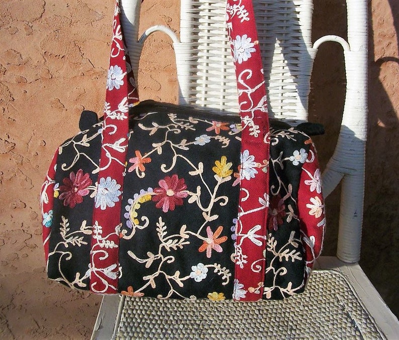 SALE Peruvian Woven Wool Market Tote Bag Designer India Floral Embroidered Coach Wool Handbag Vintage Shoulder Bag Boho Ethnic Designer Bag image 3