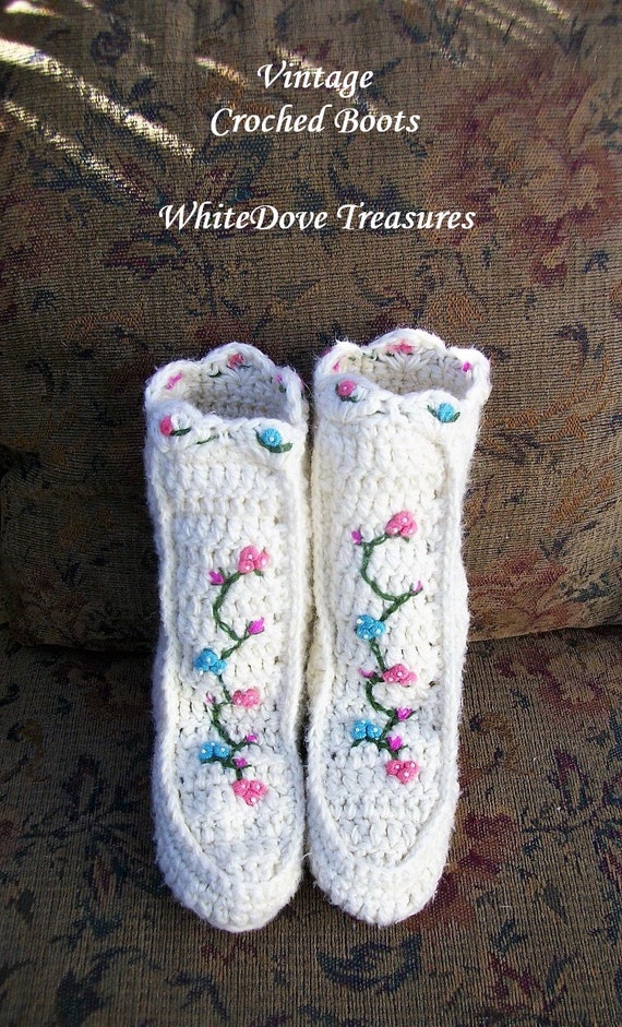 SALE Vintage Crocheted Cream Slipper Boot Floral … - image 2