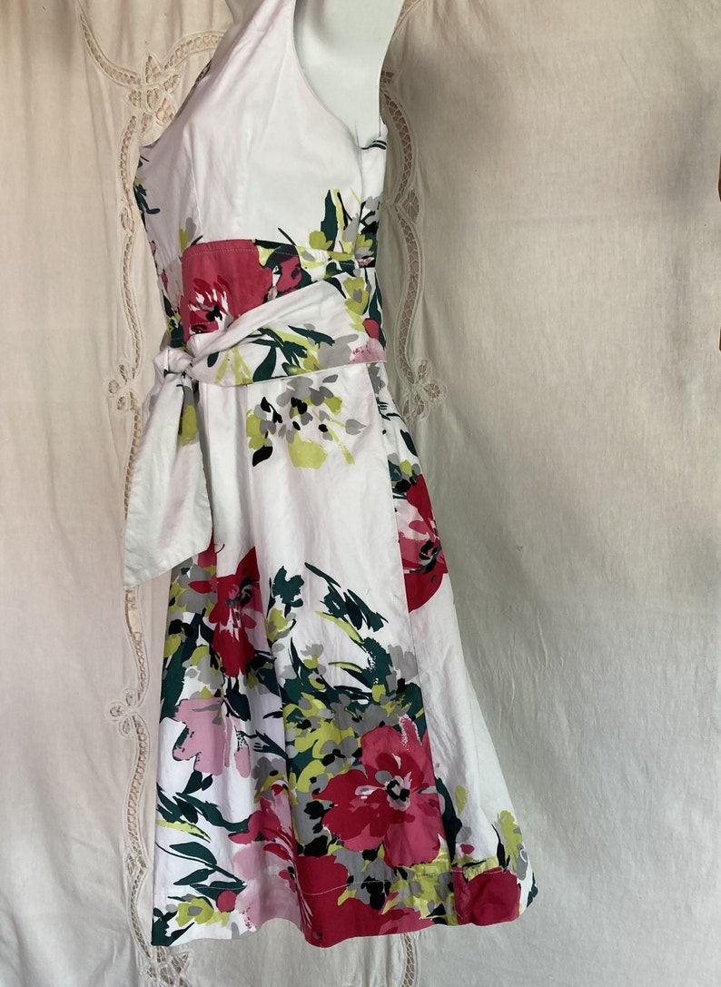 Vintage Couture Summer White Red Floral Party Dress, Elegant Socialite Romance Sleeveless High Waist Cotton Sundress Rose Watercolor Lined image 8