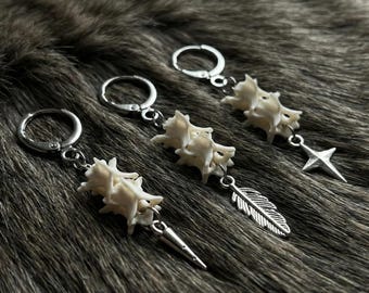 Pendientes de hueso de serpiente real, joyería hecha a mano, esqueleto de serpiente de origen ético, acero inoxidable hipoalergénico, estilo gótico brujo.