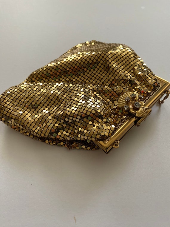 Vintage Art Deco Gold Hinged Mesh Clutch